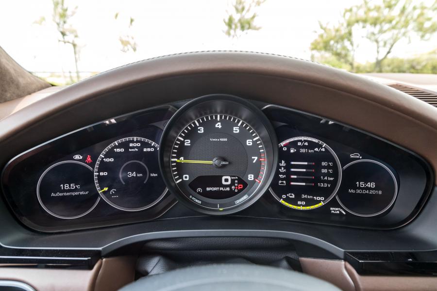 Панель приборов Porsche Cayenne E-Hybrid (PO536) 2018 года  (WW) (фото 33 из 85)